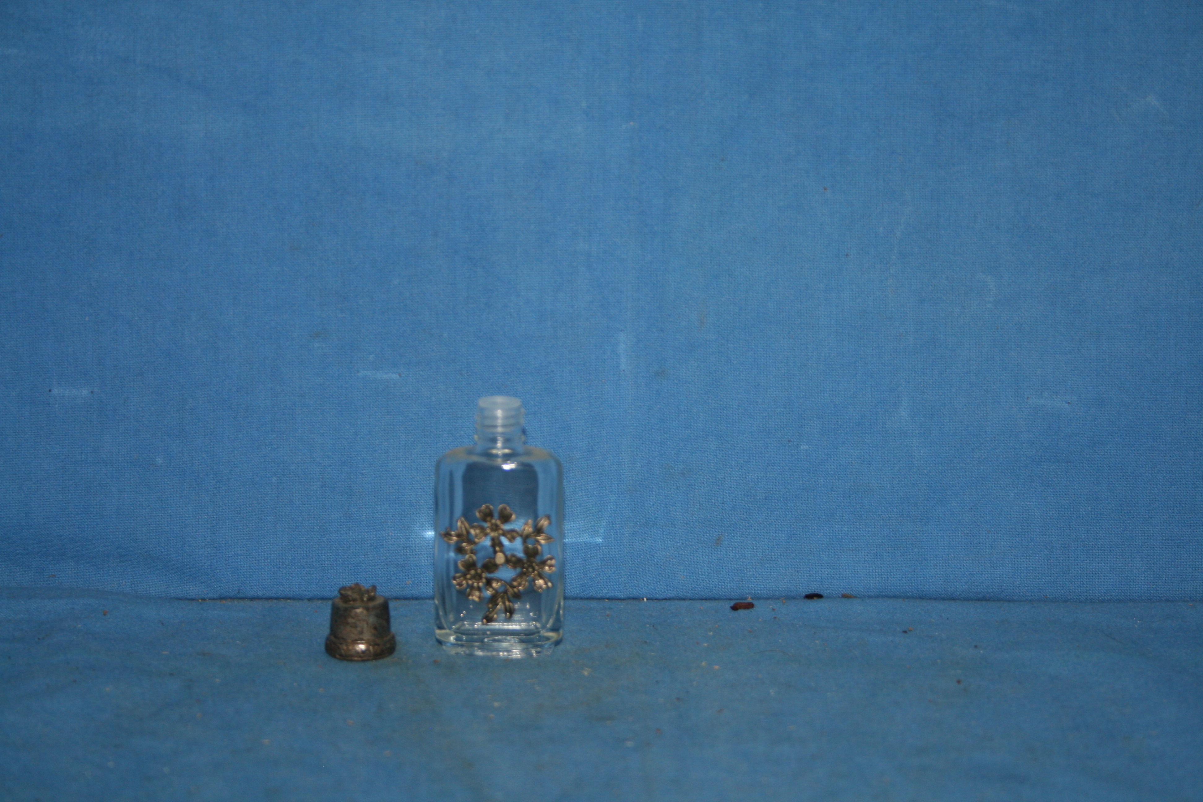art nr: 1106 vintage zilveren beklede lege parfumfles