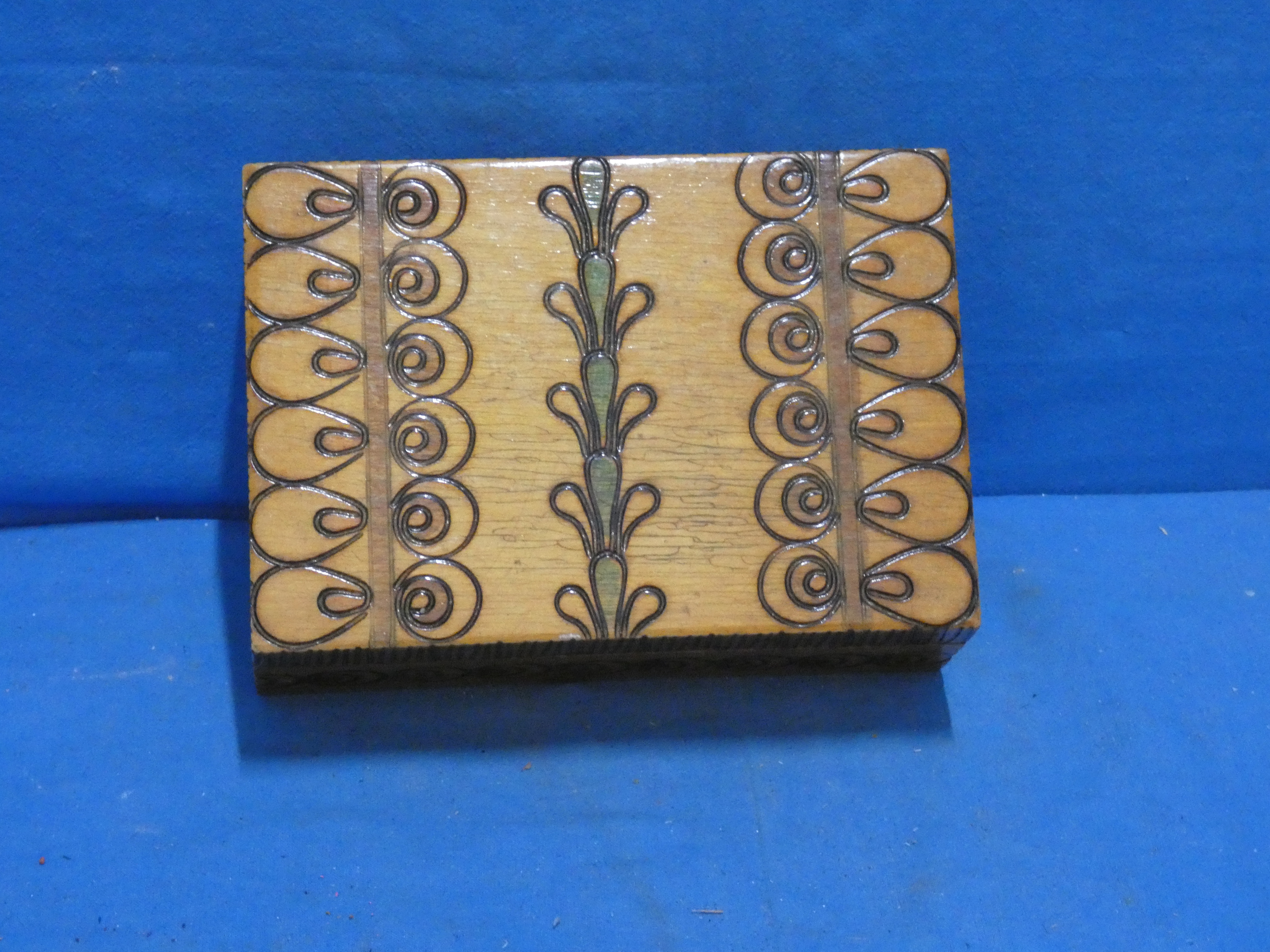 art nr: 1263 vintage houten opbergkistje uit Java