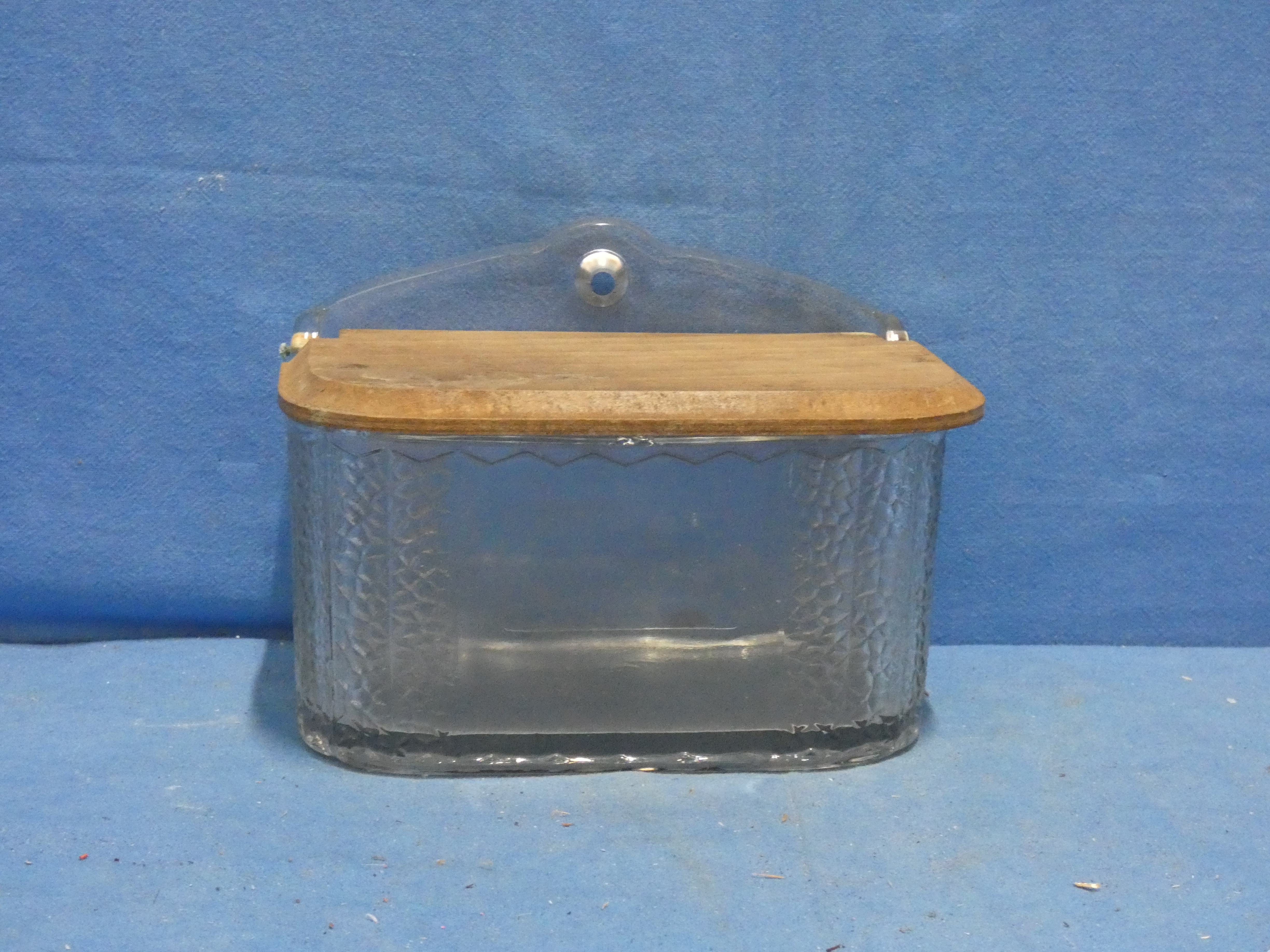 art nr: 1274 vintage glazen zoutpot met houten deksel