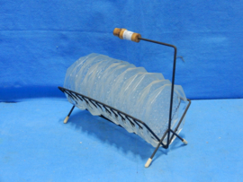 art nr: 761 vintage rek met glazen onderzetters