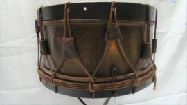 art nr: 385 antiek muziekinstrument trommel