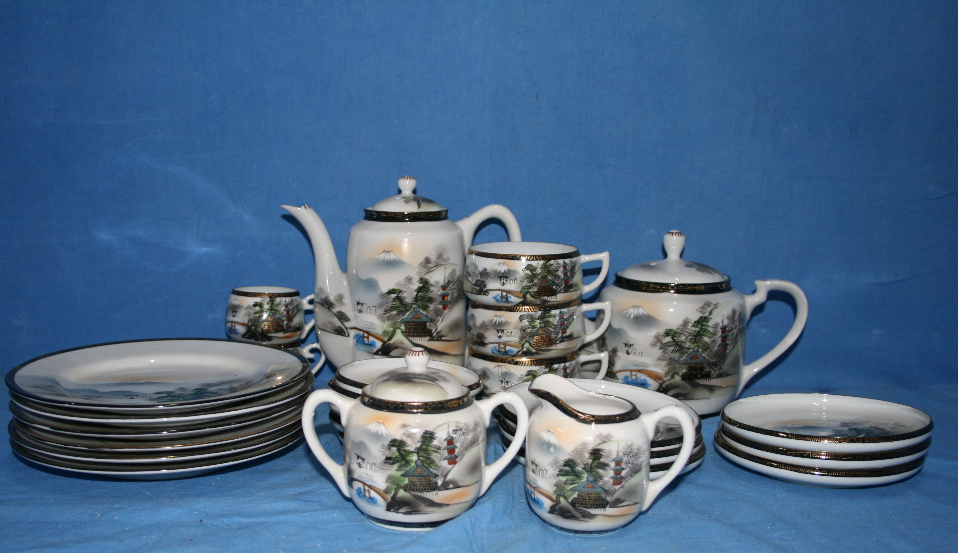 art nr: 1116 antiek porselein aardewerk van Hayasi Kutani fine China