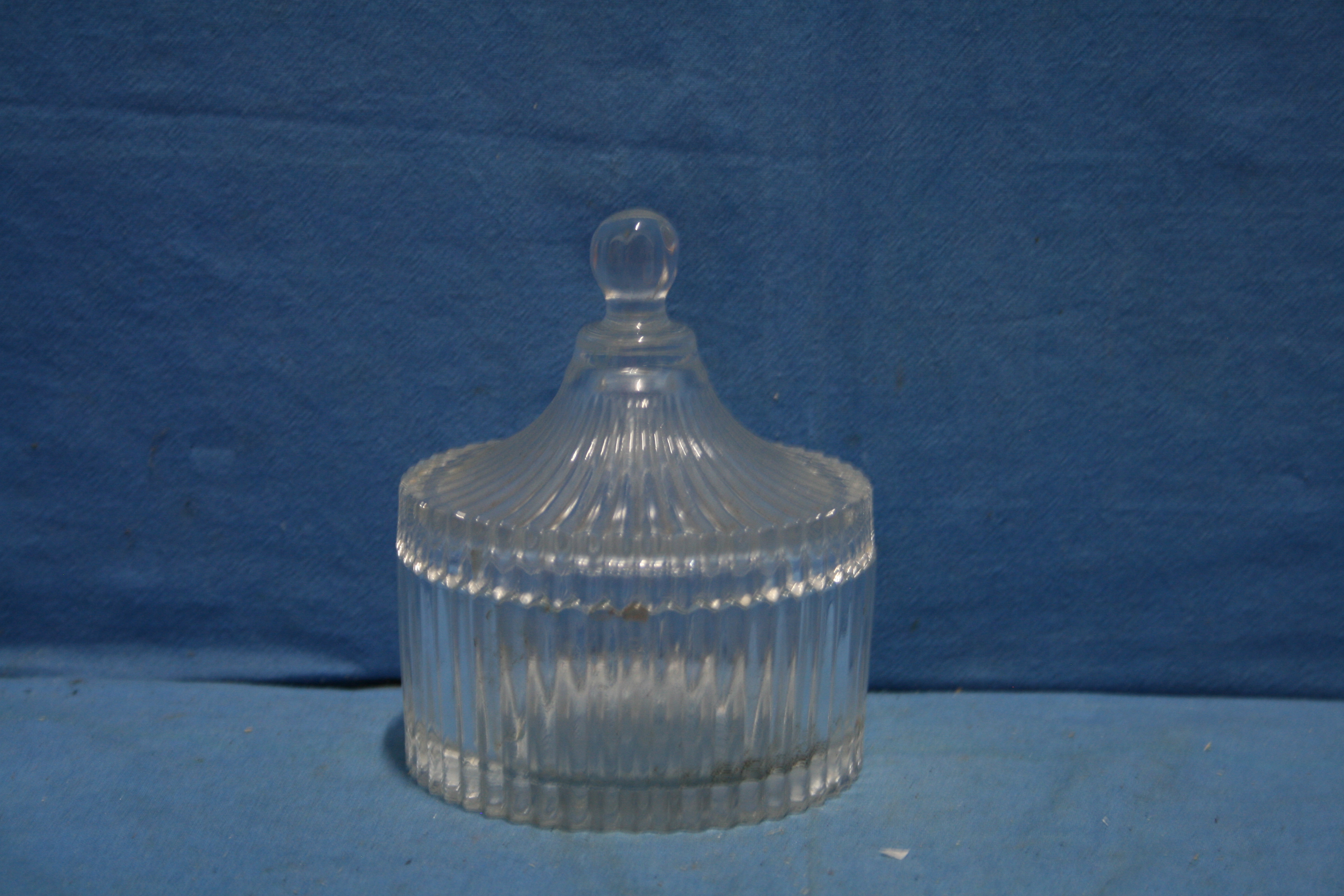 art nr: 1153 vintage decoratieve bonbon pot met deksel