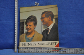 art nr: 871 vintage fotoalbum over Prinses Margriet
