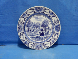 art nr: 775 vintage Delfts Blauwe schaal van een appelboomgaard