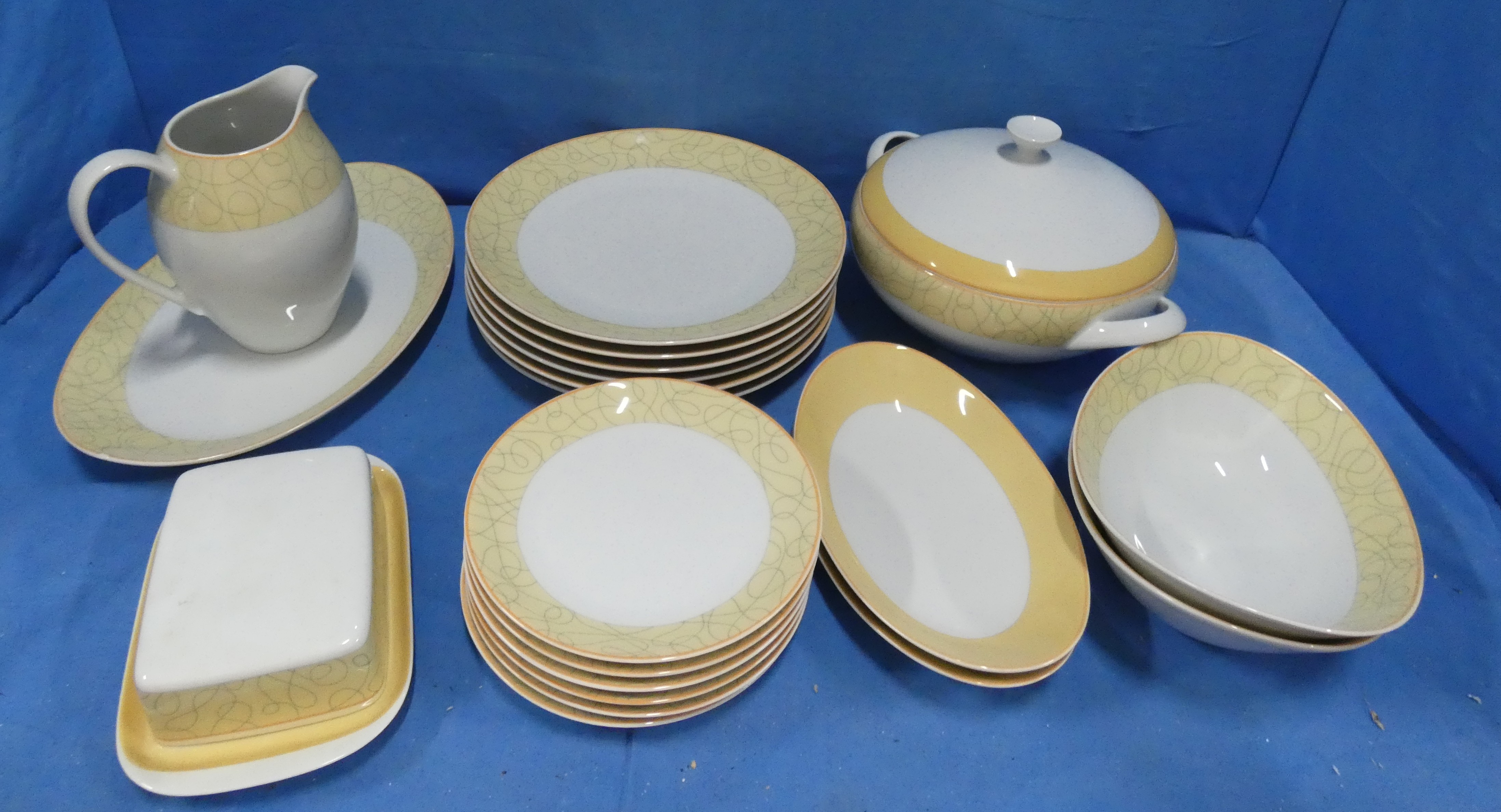 art nr: 1276 vintage 28 delig eetservies