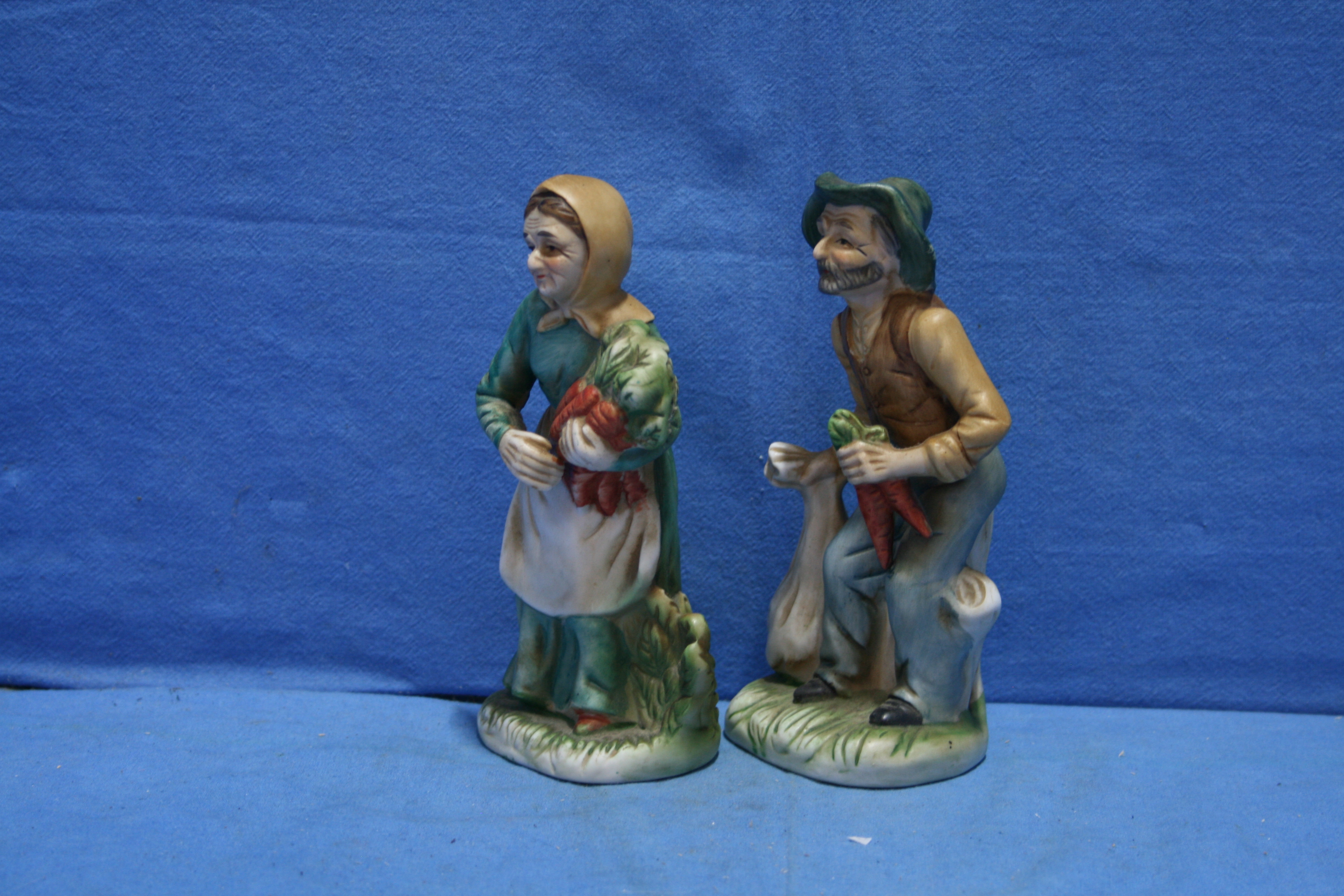 art nr: 1154 vintage beelden van een oude man en vrouw