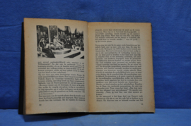 art nr: 869 vintage Vorstin van Neerlands harten uit 1948