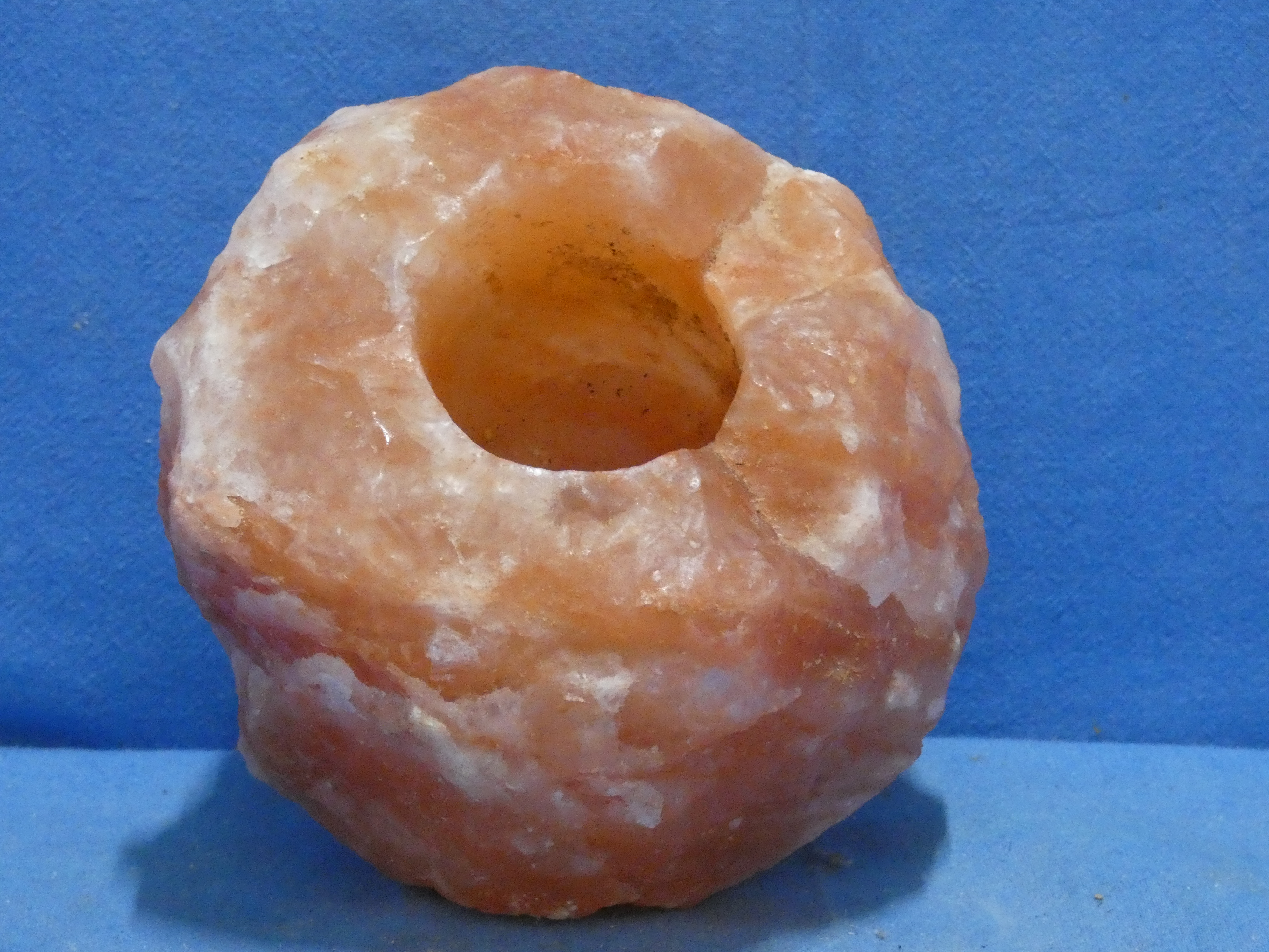 art nr: 1259 vintage waxinelichtjes houder van zoutsteen