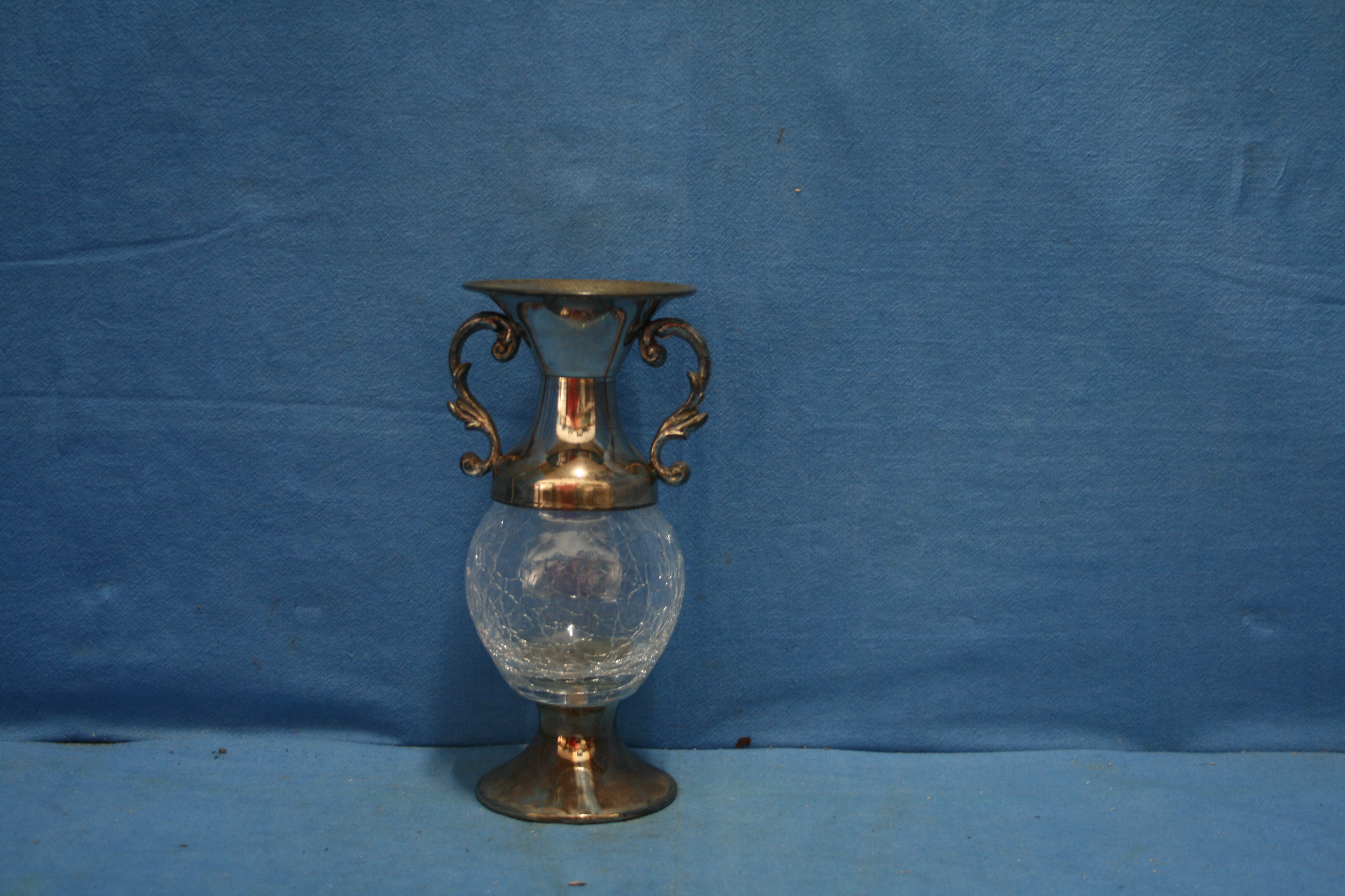 art nr: 989 antiek zilver design vaasje met twee handvaten