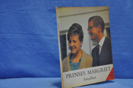 art nr: 871 vintage fotoalbum over Prinses Margriet