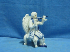 art nr: 1476 vintage Delft Blauwe beeldje van een vioolspeler