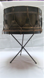art nr: 385 antiek muziekinstrument trommel