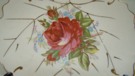 art nr: 422 vintage set schattige bordjes met een bloemenmotief