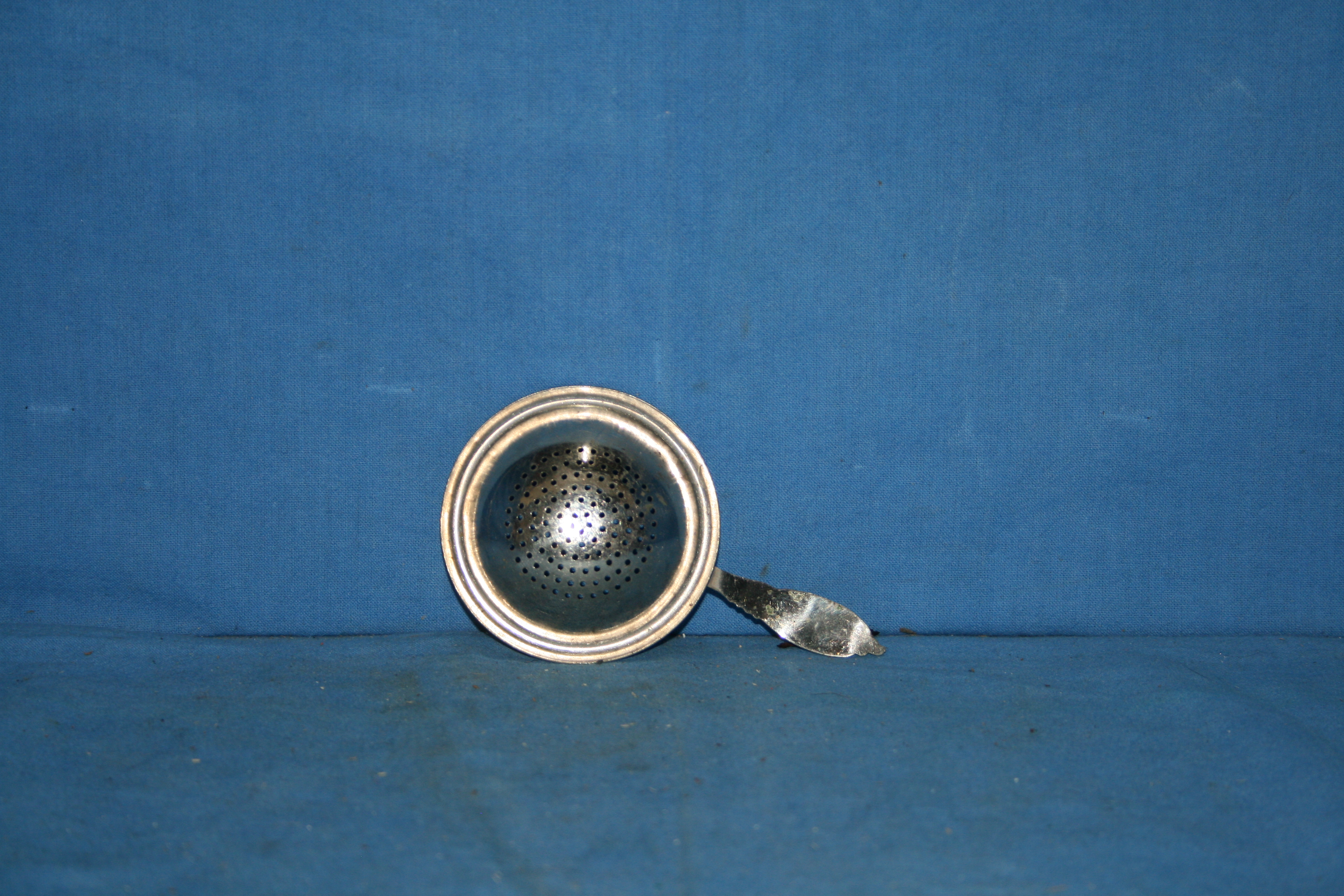 art nr: 1114 vintage zilveren thee zeefje