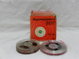 art nr: 425 vintage setje van 8 bandrecorder banden