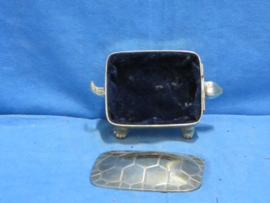 art nr: 670 vintage verzilverd schildpad doosje
