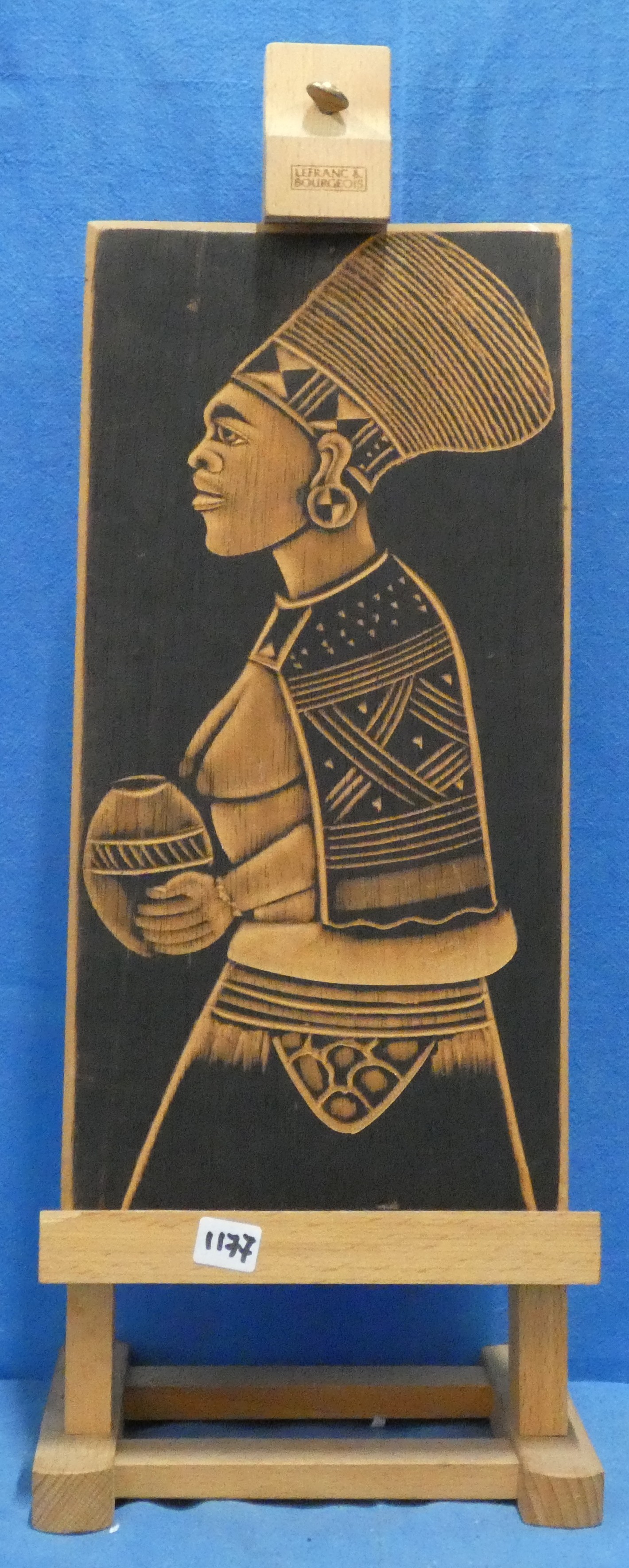 art nr: 1177 vintage Afrikaanse houtgravure op een schildersezel