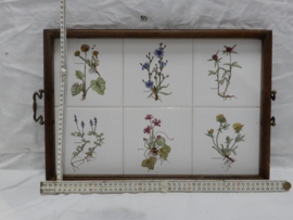 art nr: 973 antiek dienblad met witte tegels met kruiden versierd