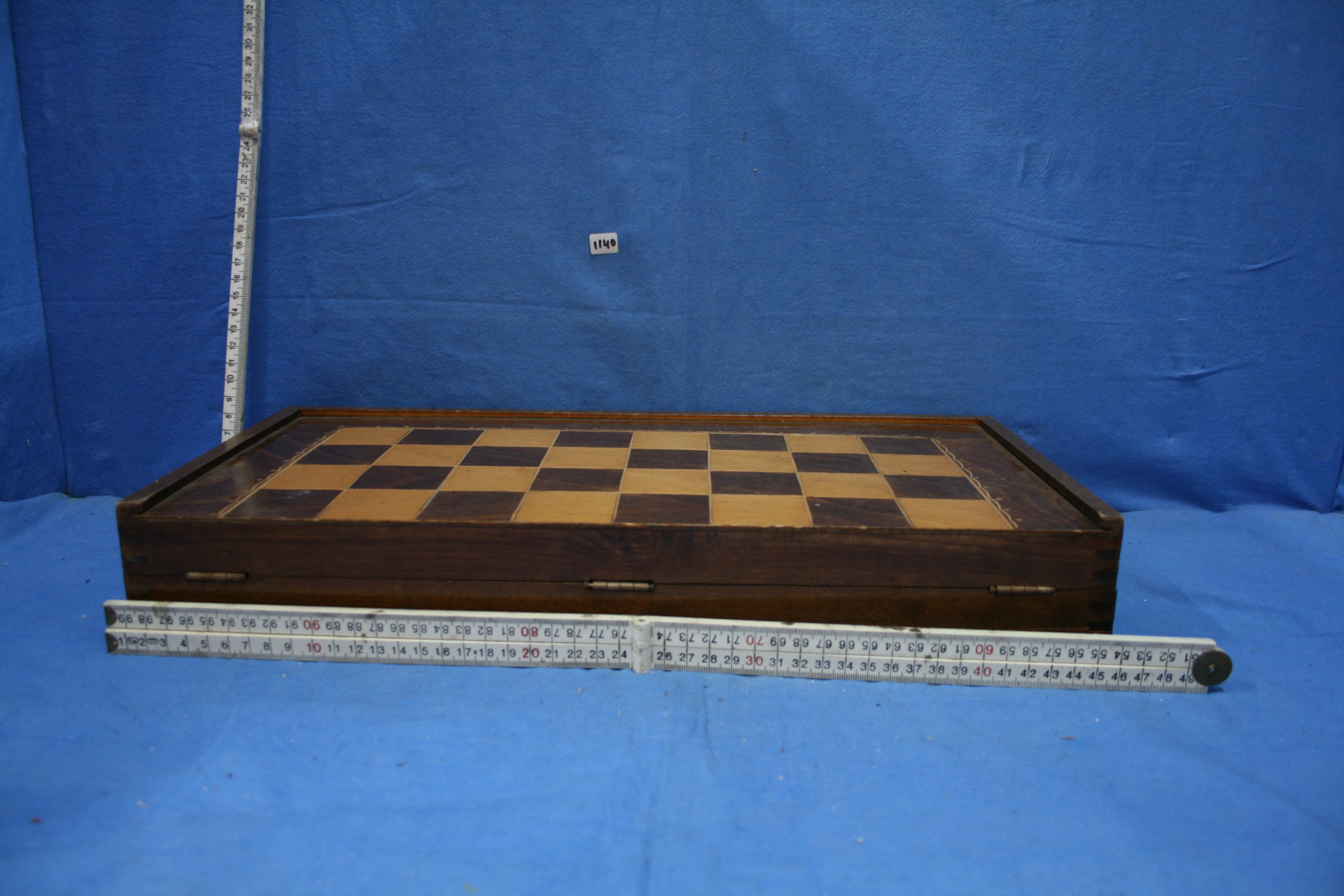 art nr: 1140 vintage schaakbord met de schaakstenen