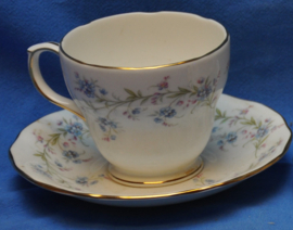 art nr: 192 vintage set porseleinen kop en schotels