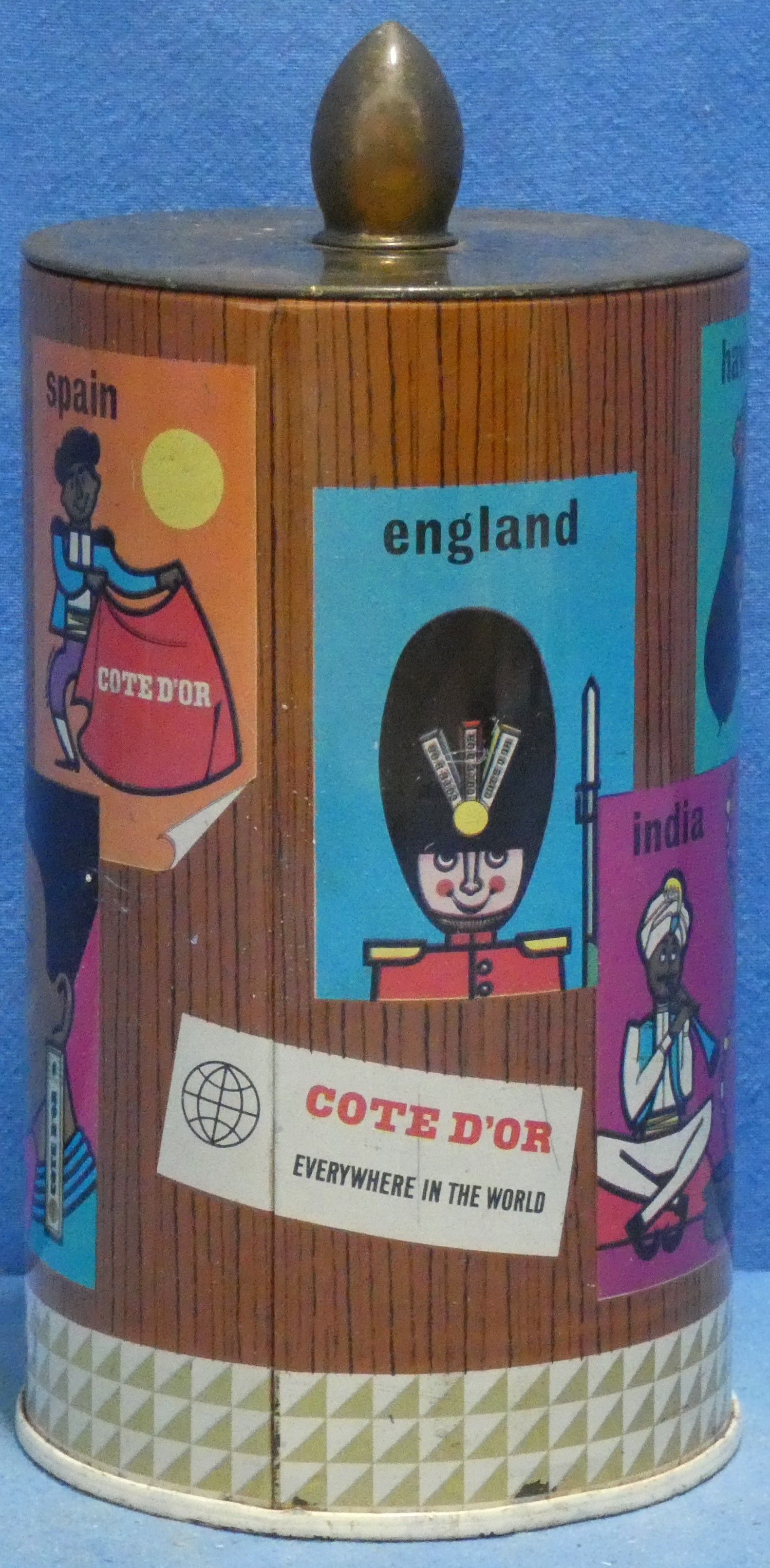 art nr: 1965 vintage blik van  Cote D'or