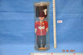 art nr: 214 vintage Engels bewakers popje