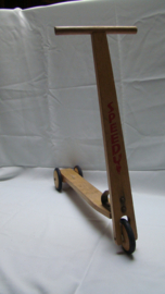 art nr: 393 vintage houten kinderstep