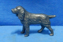 art nr: 852 vintage tinnen beeldje van een Labrador