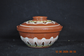 art nr: 1592 vintage Egyptische rood stenen pot met deksel