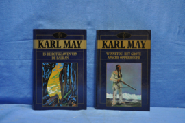 art nr: 879 vintage boekenserie van 6 boeken van Karl May