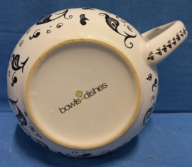 art nr: 582 vintage theepot van Bowls and Dishes