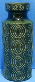 art nr: 1080 vintage groene gedecoreerde oude vaas