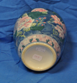art nr: 05 antieke blauwe pot met deksel en bloem decoratie