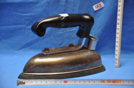art nr: 173 vintage strijkijzer