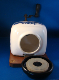 art nr: 84 delft blauwe kokkiemolen