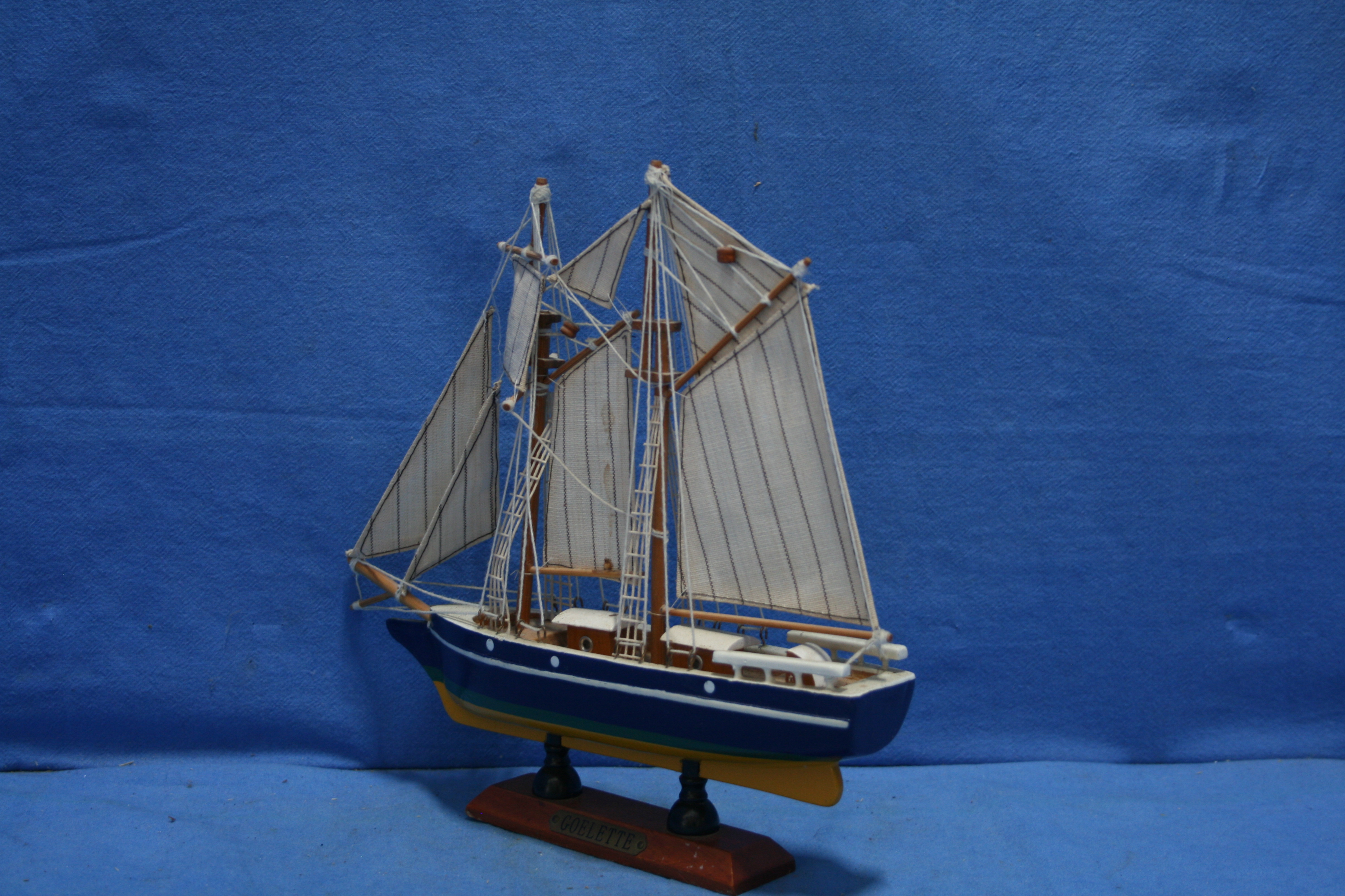 art nr: 1130 vintage zeilboot op schaal van Goelette