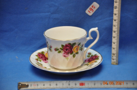 art nr: 195 vintage Bon China kop en schotels England