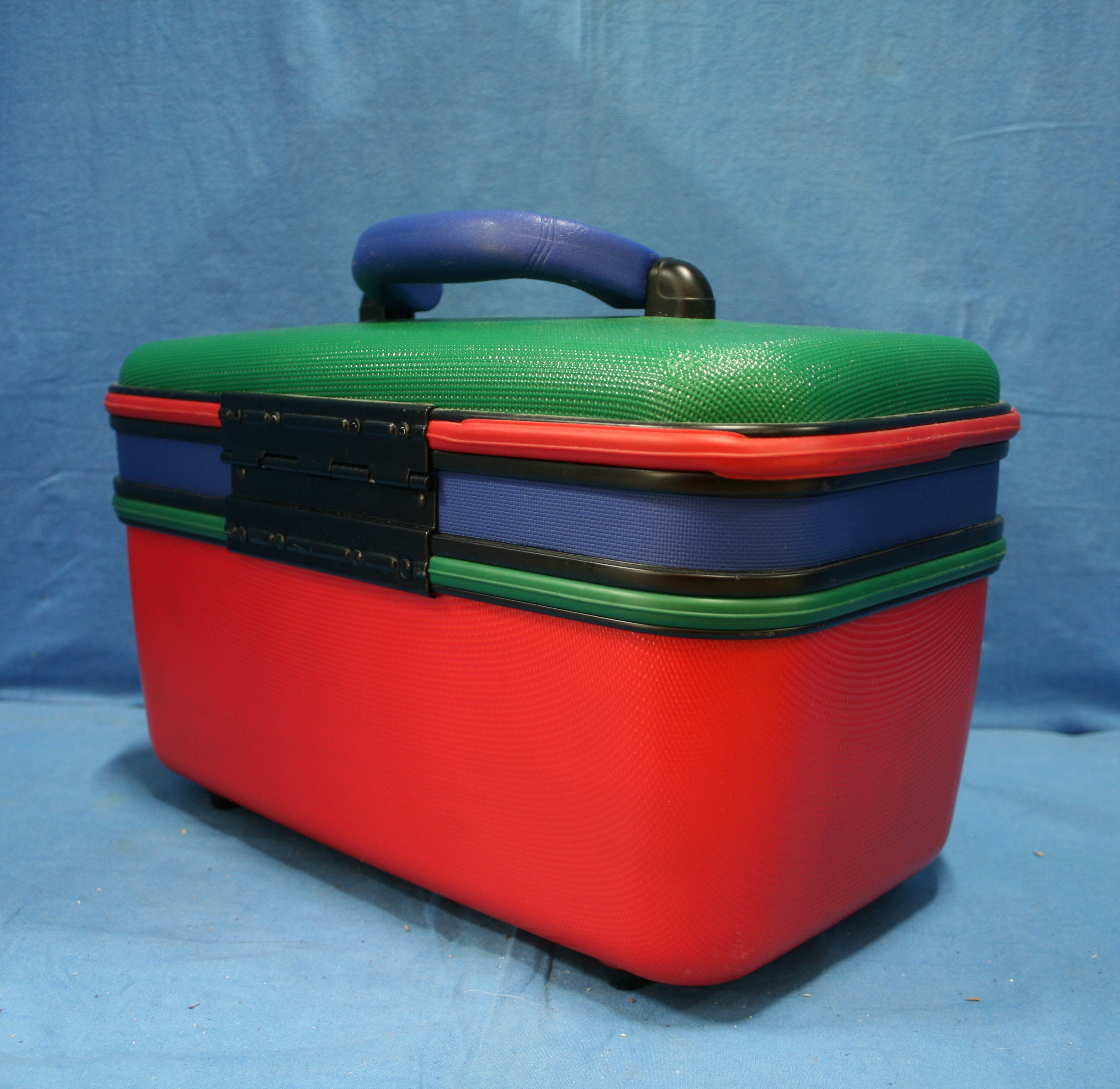 art nr: 239 vintage beauty case met slot