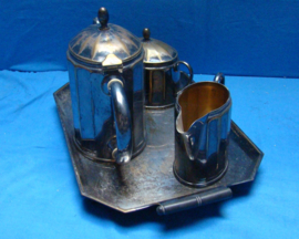 art nr: 365 antiek verzilverd Engels thee servies