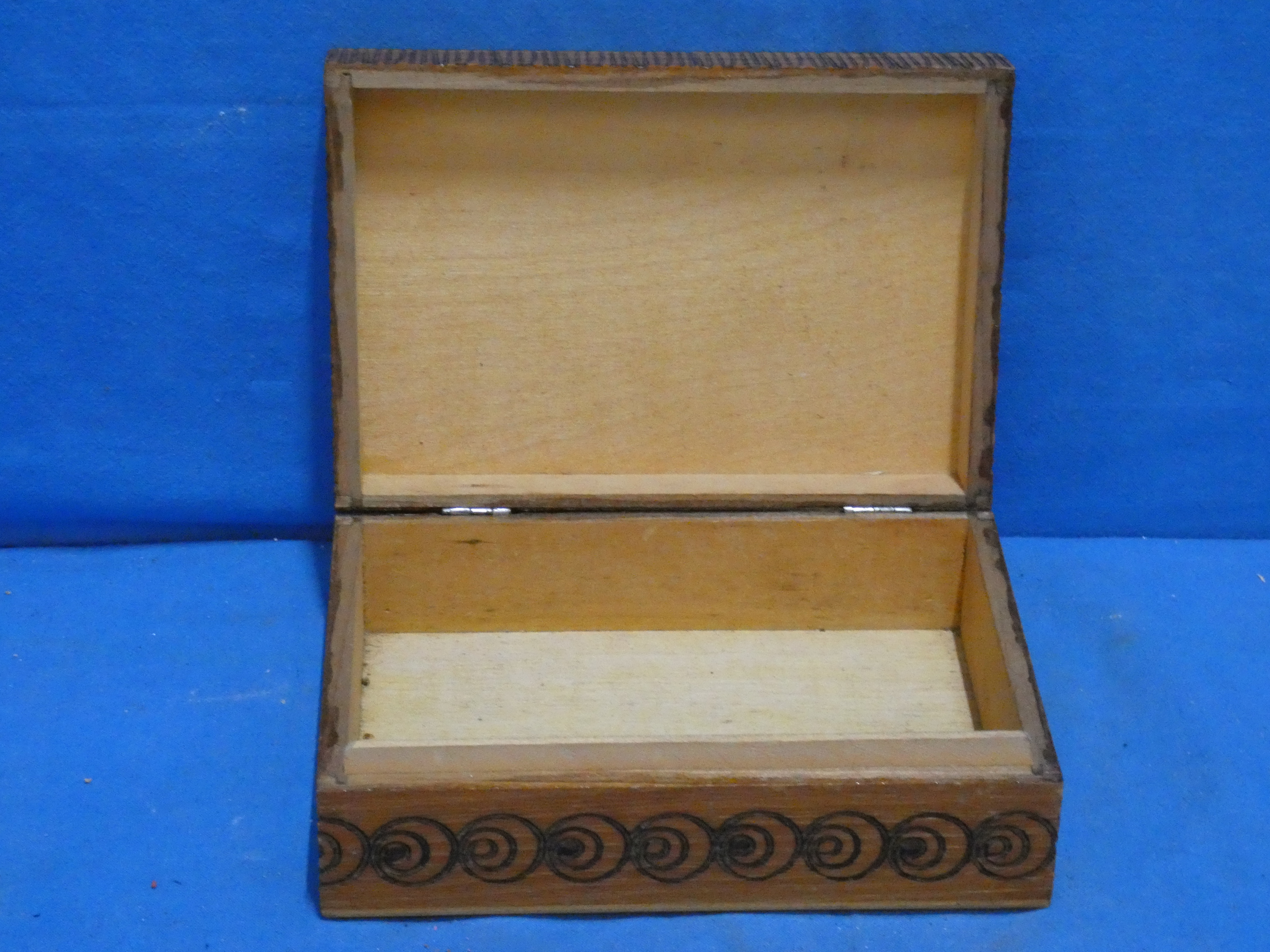 art nr: 1263 vintage houten opbergkistje uit Java