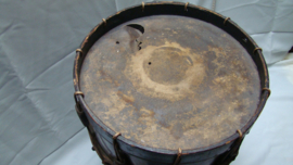 art nr: 385 antiek muziekinstrument trommel