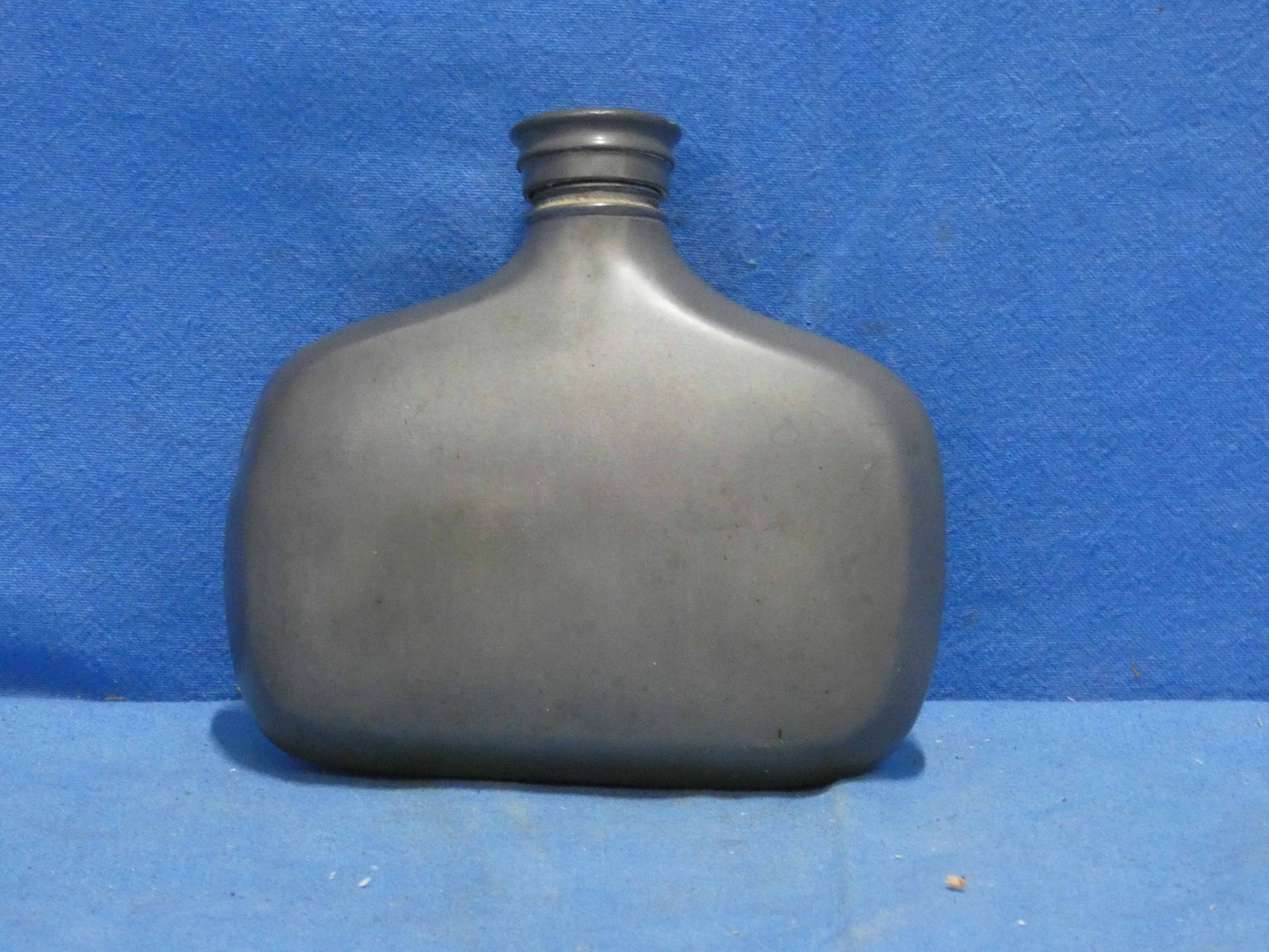 art nr: 1246 vintage tinnen borstzak drinkflesje