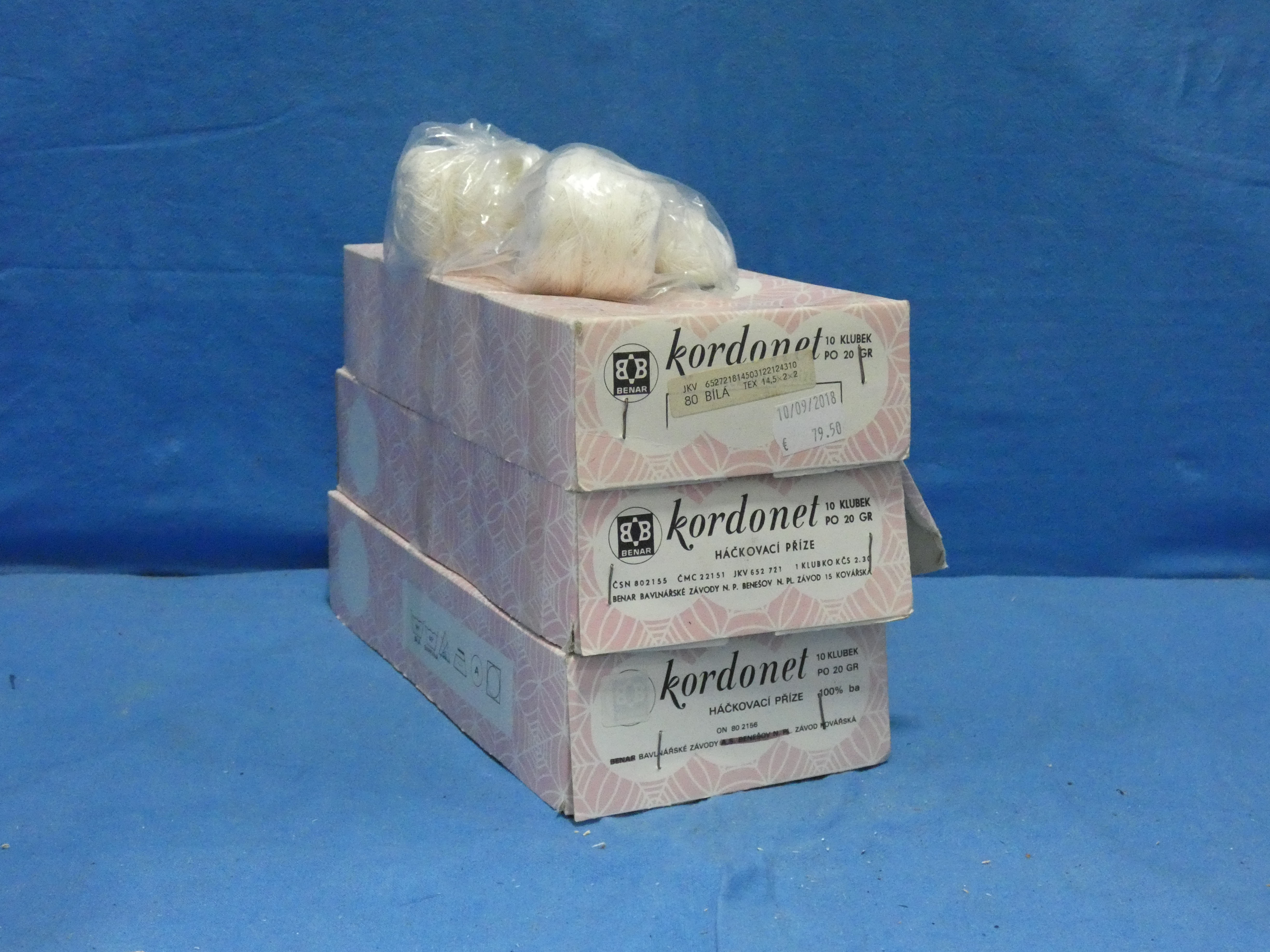 art nr: 1250 vintage dozen kantklos garen
