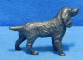 art nr: 852 vintage tinnen beeldje van een Labrador