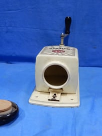 art nr: 589 vintage DE koffie bonenmaler
