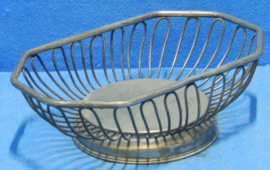 art nr: 1063 vintage zeep mandje van metalen filigraan