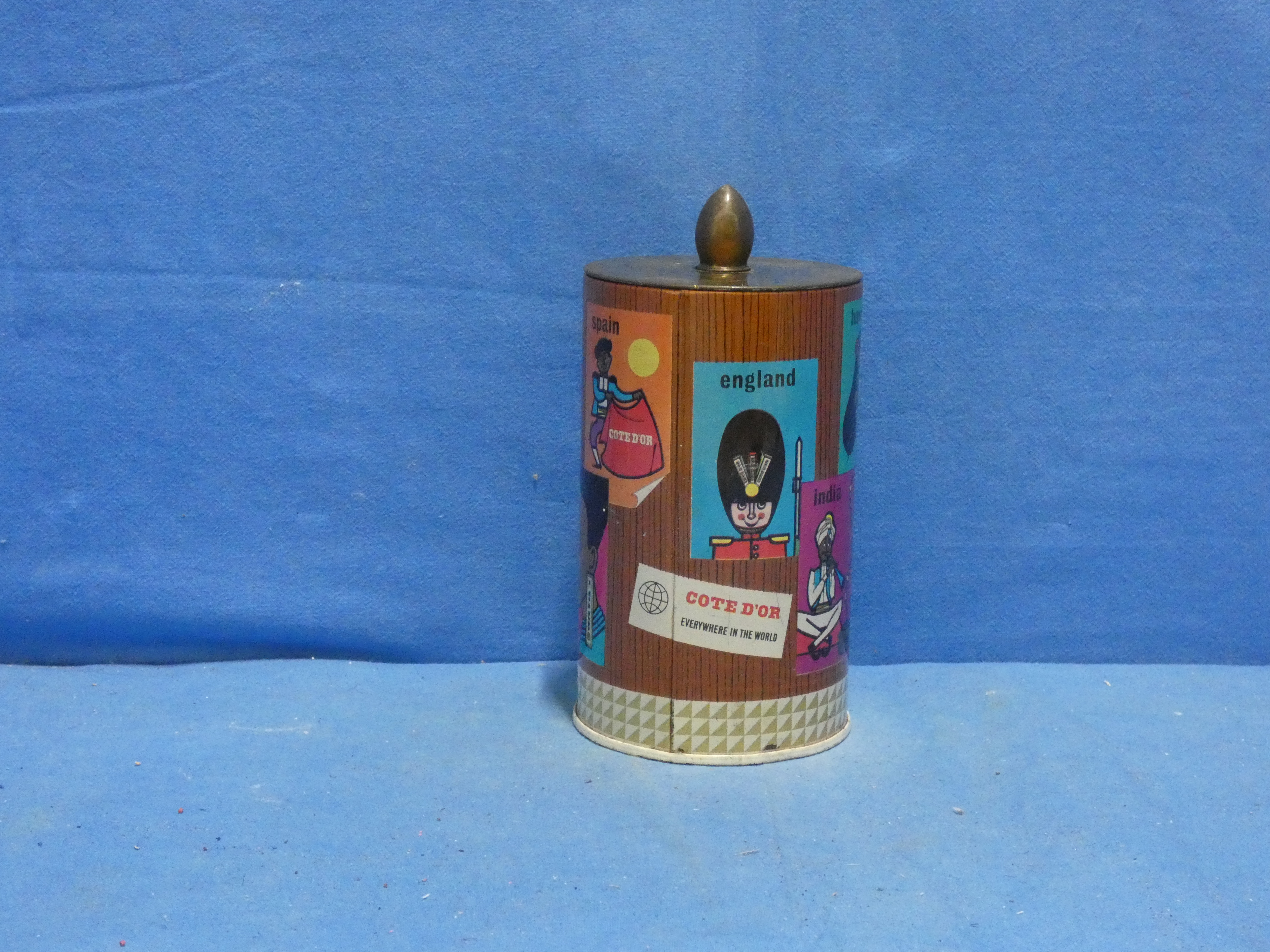 art nr: 1965 vintage blik van  Cote D'or