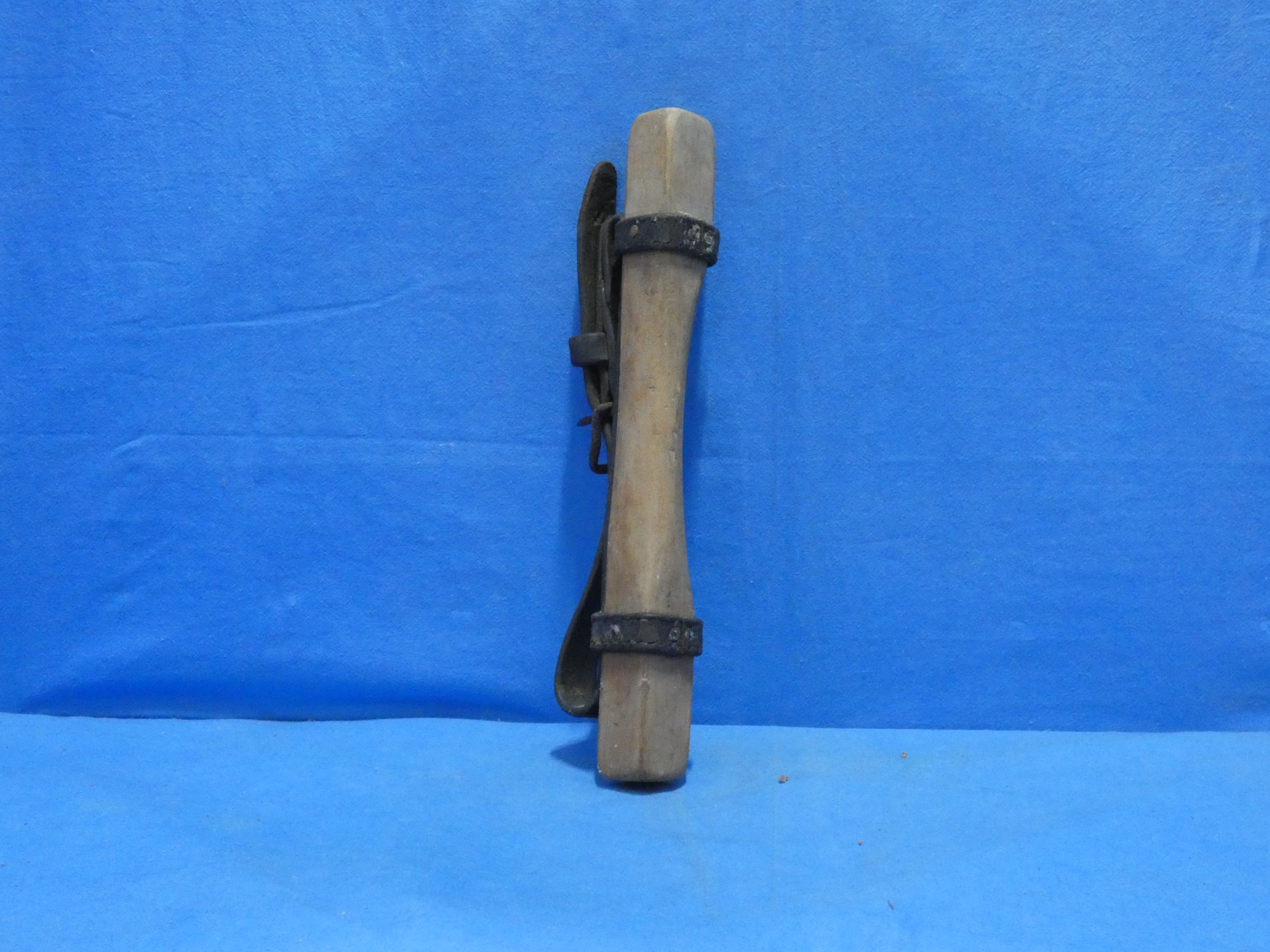 art nr: 1279 antieke lijnwerkers paalklimmer hulpgereedschap