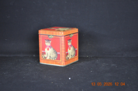 art nr: 1579 vintage poezenblik met foto's